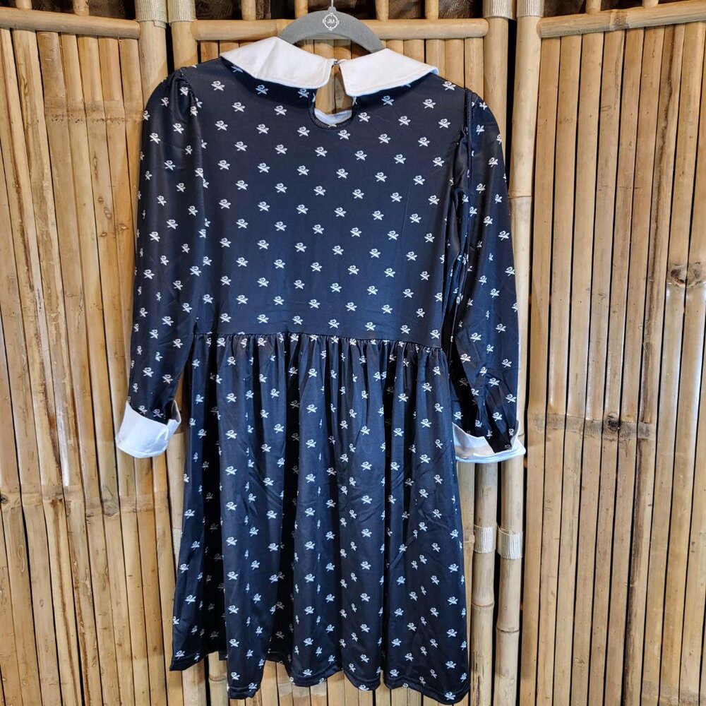 Unbranded 2 piece Wednesday Costume Goth Size 4 Black w/ Floral Pattern NEW - Picture 2 of 5